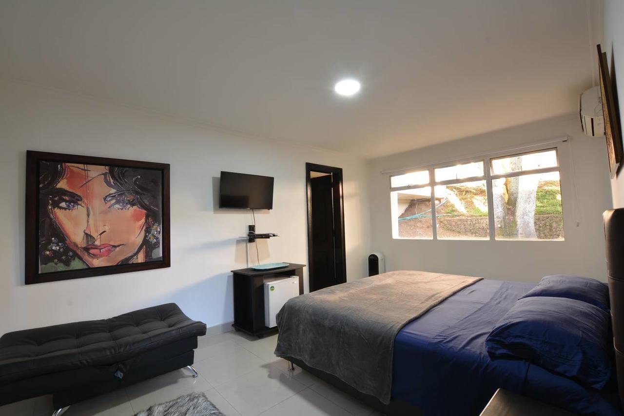 La Mansion * Medellín